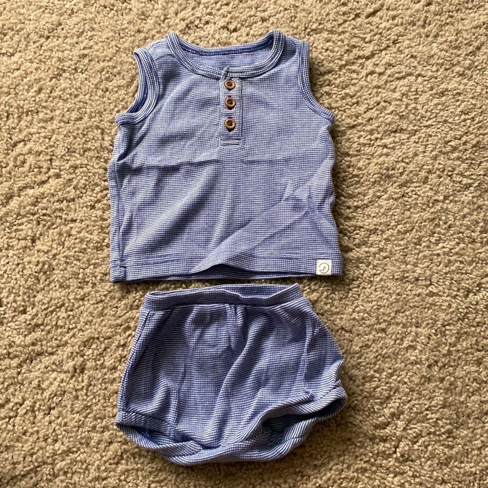 Little Planet by Carter’s organic, 2 piece newborn outfit